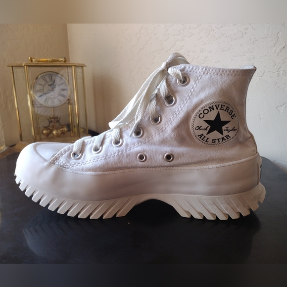 CONVERSE ALL STAR Women's Size 7 Chuck Taylor High Top Lugged All White. VG - Picture 6 of 15